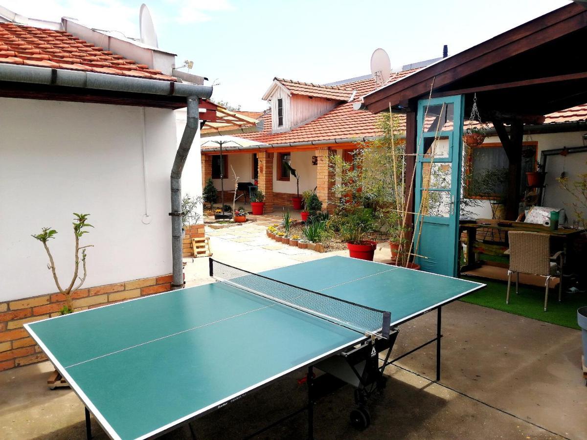 Mandula Apartman Szeged Exterior foto