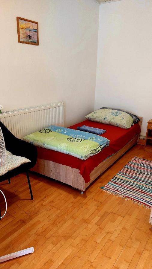 Mandula Apartman Szeged Exterior foto